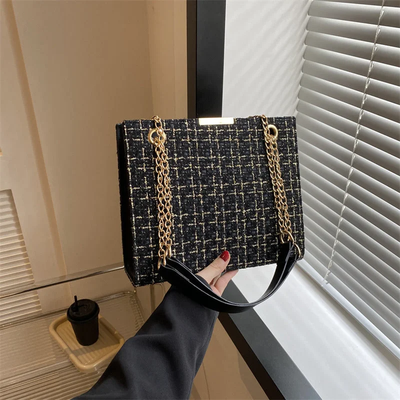 Limited Time Flash Sale Leisure Chic: Large Capacity Women's Chain Shoulder Bag Luxury Bags, Budget Prices